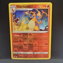 Charizard 025/185 Swsh04: Vivid Voltage Reverse Holo Rare 170 HP Pokemon Card - Image 1