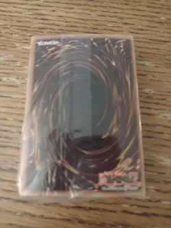 Yu Gi Oh! 2002 Starter Deck Unlimited Edition SEALED SDY006 Dark Magician No Box - Image 2