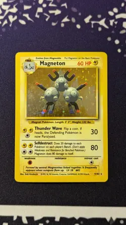 Magneton 009/102 Base Set Holo Pokemon Card Vintage WOTC LP MP - Image 1