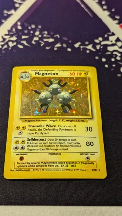 Magneton 009/102 Base Set Holo Pokemon Card Vintage WOTC LP MP - Image 2