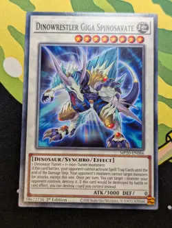 Dinowrestler Giga Spinosavate - MP20-EN066 - Common - Yugioh - Image 1