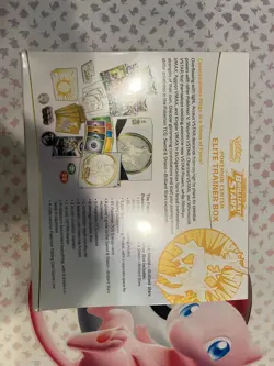 Pokemon TCG Sword & Shield Brilliant Stars Pokemon Center Elite Trainer Box - Image 2