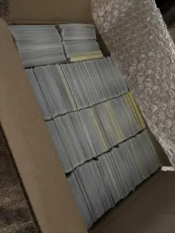 Reserved - Pokemon- TCG Trading Cards 4200 Bulk - Trainers/pokemon - Image 1
