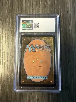 Yuna, Grand Summoner (Borderless) (Surge Foil) Commander: Final Fantasy Foil - Image 2