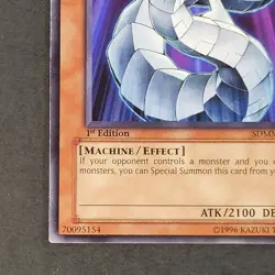 Yugioh TCG - Cyber Dragon - SDMM-EN013 - 1st Edition - NM/LP - Common - 2010 - Image 3