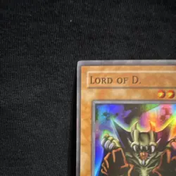 Yu-Gi-Oh! TCG Lord of D. Holo Effect Spellcaster SDK-041 Starter Deck Kaiba 1996 - Image 2