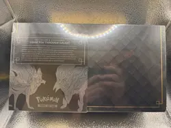 POKEMON SWORD AND SHIELD ZACIAN & ZAMAZENTA ULTRA-PREMIUM COLLECTION BOX SEALED - Image 4