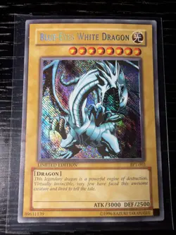 Yu-Gi-Oh TCG Blue-Eyes White Dragon BPT-003 Secret Rare Limited Edition Holo MP - Image 1