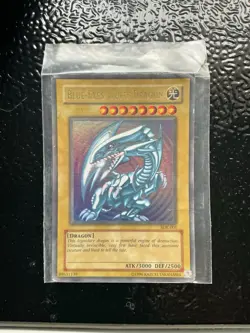 Konami Blue-Eyes White Dragon SDK-001 Starter Deck Kaiba Ultra Rare Unlimited - Image 1