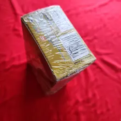 One Piece Bandai 2005 CCG - The Quest Begins SEALED Booster Box ( 12 Packs ) - Image 4