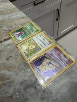 Vintage Pokemon TCG Holo 3-Card Lot Base/Jungle Alakazam Kangaskhan Venomoth - Image 4