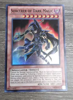 Yugioh Sorcerer of Dark Magic DPYG-EN010 Super Rare Unlimited NM - Image 1