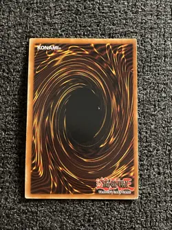 Yugioh Red-Eyes Darkness Dragon SD1-EN001 Ultra Rare 1st Ed (crease On Back) - Image 2