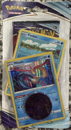 Pokemon Sword & Shield Chilling Reign Checklane Blister Pack featuring Milotic - Image 1