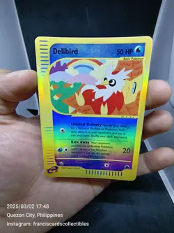 Pokemon Card - DELIBIRD #49 - REVERSE FOIL (SKYRIDGE) YEAR 2003 - Image 2