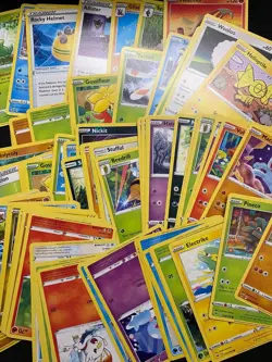 1000 Pokemon Cards Random Bulk Lot C/UC - Includes 50 Rev Holo + 2 Holo Rares - Image 1