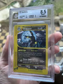Skyridge - Umbreon Holo Reverse - Pokemon Card - 32/144 2003 BGS 8.5 - Image 2