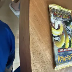 Factory sealed Pokemon TCG Black and White, Next Destinies Booster Pack - Image 4