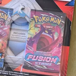 Pokemon Sword & Shield Battle Styles fusion strike Blister Pack Latios Pin 2022 - Image 4