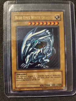 Yu-Gi-Oh! Blue-Eyes White Dragon SDK-001 Unlimited Exactly as Seen - Image 1