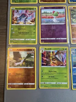 Pokemon Chilling Reign Cards Lot - 31 Cards - Image 3