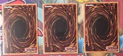 Yu-Gi-Oh! TCG 3x Grapha, Dragon Lord of Dark World SDGU-EN001 1st Edition UR - Image 3