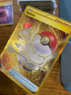 NEAR MINT! Switch Trainer (206/165) S&V 151 Gold Hyper Rare Pokemon Card! - Image 4