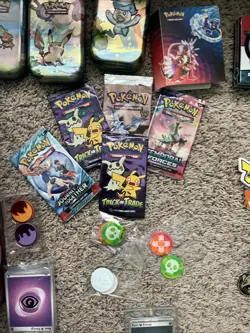 Huge Pokemon Lot Some good cards Old and new most are in good condition - Image 5