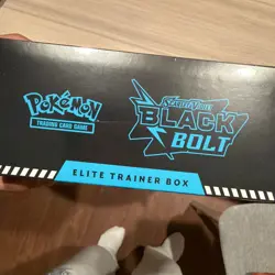 Pokemon TCG: Scarlet & Violet — Black Bolt Elite Trainer Box - Image 2