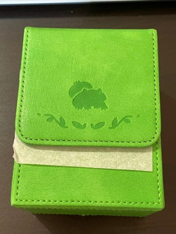 Pokemon TCG: Chinese Exclusive: 1 x Bulbasaur Deck Box with Dividers - Image 1