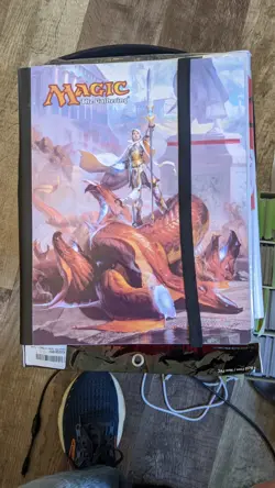 Planeswalker Elspeth Tirel | Magic The Gathering Card Binder, With Cards - Image 1