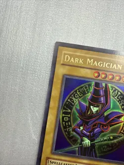 Yugioh Dark Magician LOB-005 ULTRA RARE (LP) - Image 5
