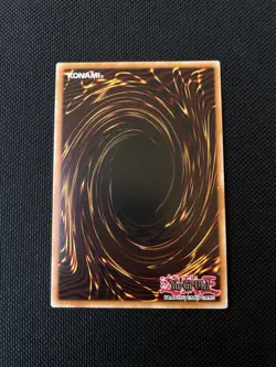 Dark Magician CT14-EN001 Limited Edition Secret Rare Konami TCG Yugioh Card NM - Image 4