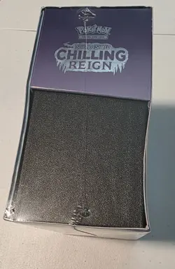 Pokemon Sword & Shield Chilling Reign 133 cards Elite Trainer Box Factory Sealed - Image 2