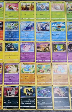 Pokemon 88x Vivid Voltage Bundle - Rare, Reverse Holo, Common, Uncommon NM - Image 4