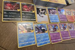 Pokemon TCG Assorted bulk lot 1100+ Mega Ascend 25th 200-R Holos-Energy-Trainer - Image 3