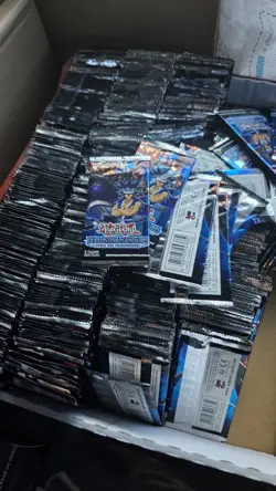 Gros Lot 432 Booster YuGiOh LED9 Duellistes Legendaires Duels Des Profondeurs - Image 1