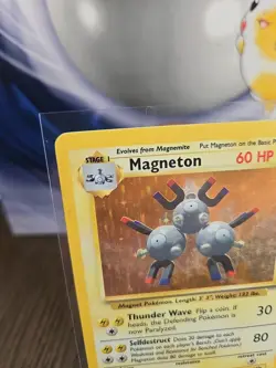 Pokemon TCG Magneton Base Set Holo Unlimited Rare Card 9/102 WOTC - Image 3