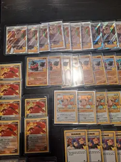 Pokemon TCG Celebrations HoIos / Textureds Lot LP English - Image 2