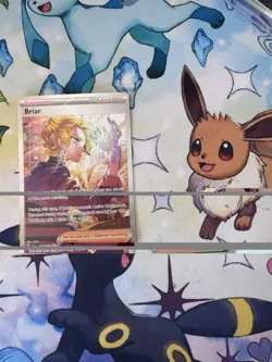 Pokemon Briar 171/142 Sv07 Stellar Crown Trainer Holo Special Illustration Rare - Image 1