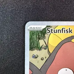 Pokemon TCG Stunfisk 118/086 Sv: White Flare Holo Illustration Rare NM - Image 4