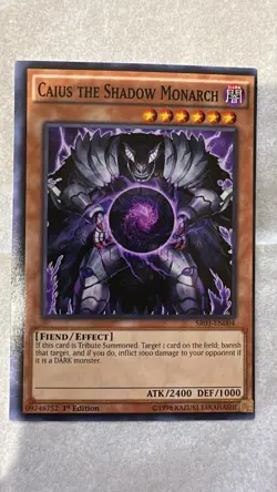 Yugioh Misprint Caius the Shadow Monarch Miscut SR01-EN004 NM - Image 1