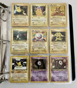 Pokemon Vintage 25 Foil Card Binder Lot Shadowless/1st Edition/Rare Wizards 1999 - Image 4
