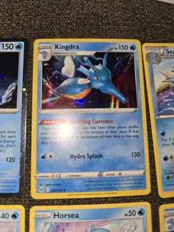 14 Horsea, Seadra & Kingdra Pokemon Cards. Cosmic Kingdra 032/182. NM - Image 3