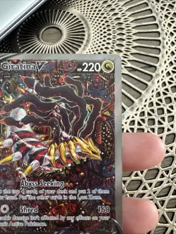 Giratina v Alt Art Sword & Shield Lost Origin Holo Ultra Rare Card 186/196 - Image 4