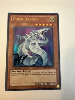Yugioh Cyber Dragon LCGX-EN175 Ultra Rare 1st Edition NM Autograph (read desc) - Image 1