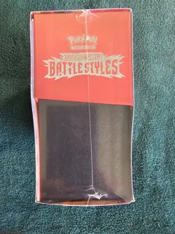 Pokemon Sword & Shield - Battle Styles Elite Trainer Box (Red) ETB New, sealed - Image 3