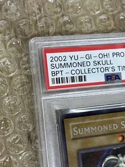2002 Yu-Gi-Oh! Summoned Skull BPT-002 Collector's Tin Promo Foil PSA 9 - Image 2