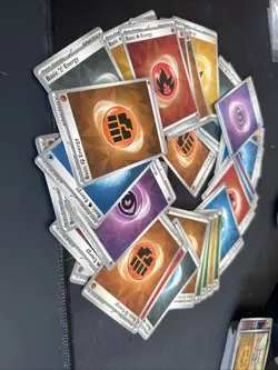 Pokemon Holo Energy Lot Of 39 Nm - Image 2