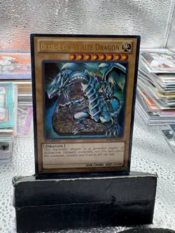 Yugioh! Blue-Eyes White Dragon - SDBE-EN001 - Ultra Rare - Unlimited - Image 2